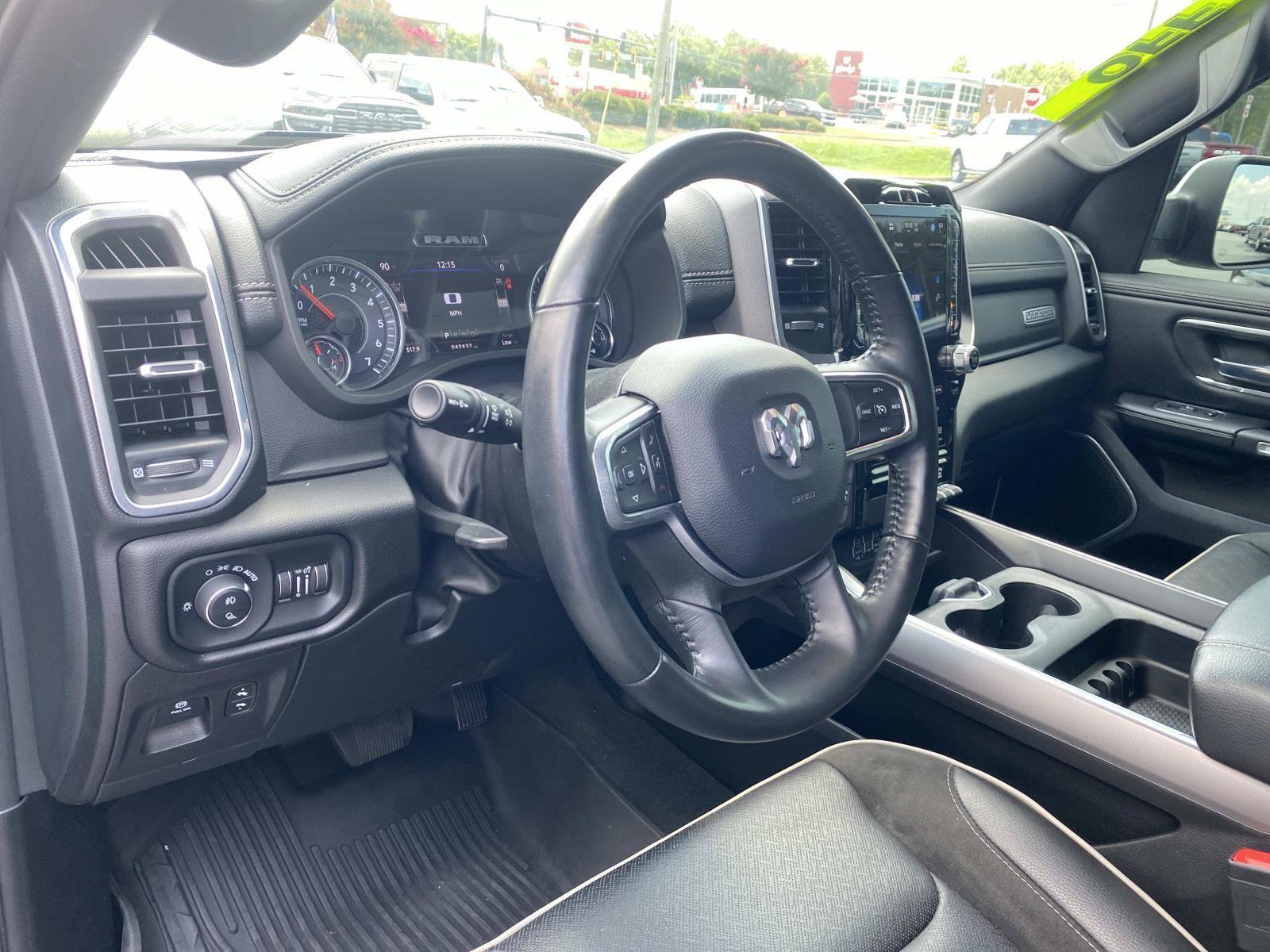 Used 2023 RAM 1500 Laramie AWD/4WD image 28