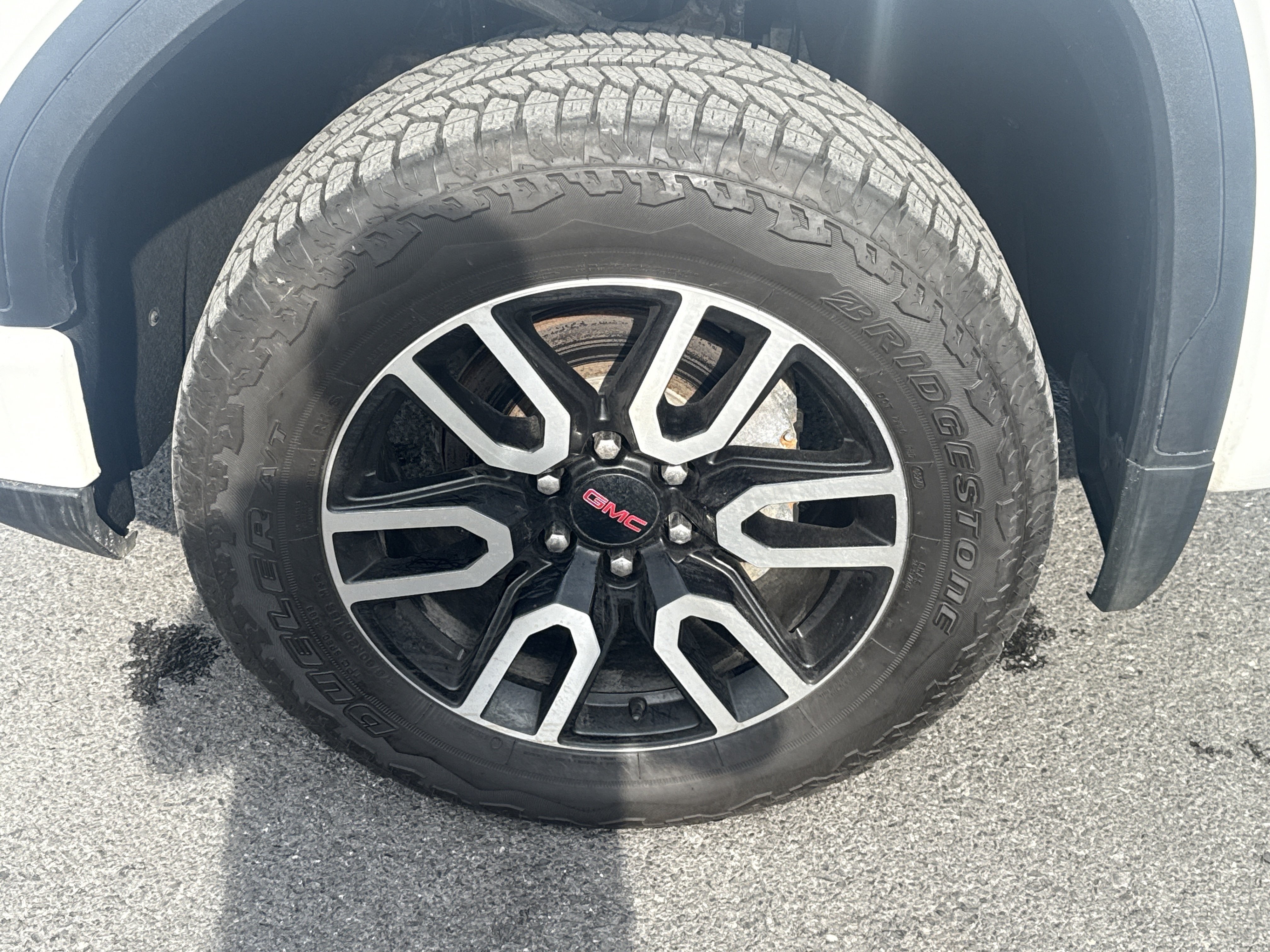 Used 2023 GMC Sierra 1500 AT4 AWD/4WD image 10