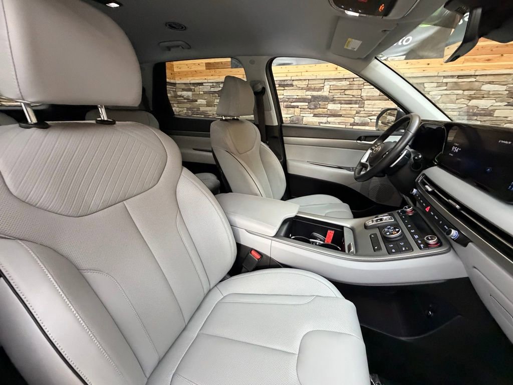 Certified 2023 Hyundai Palisade SEL image 15