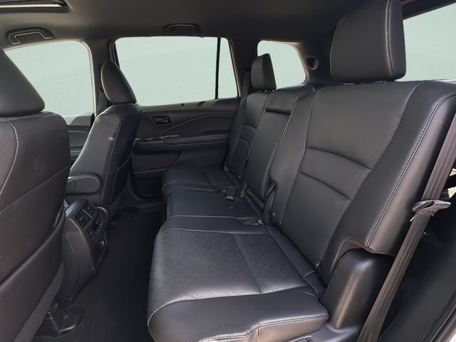 Used 2022 Honda Passport Elite image 16