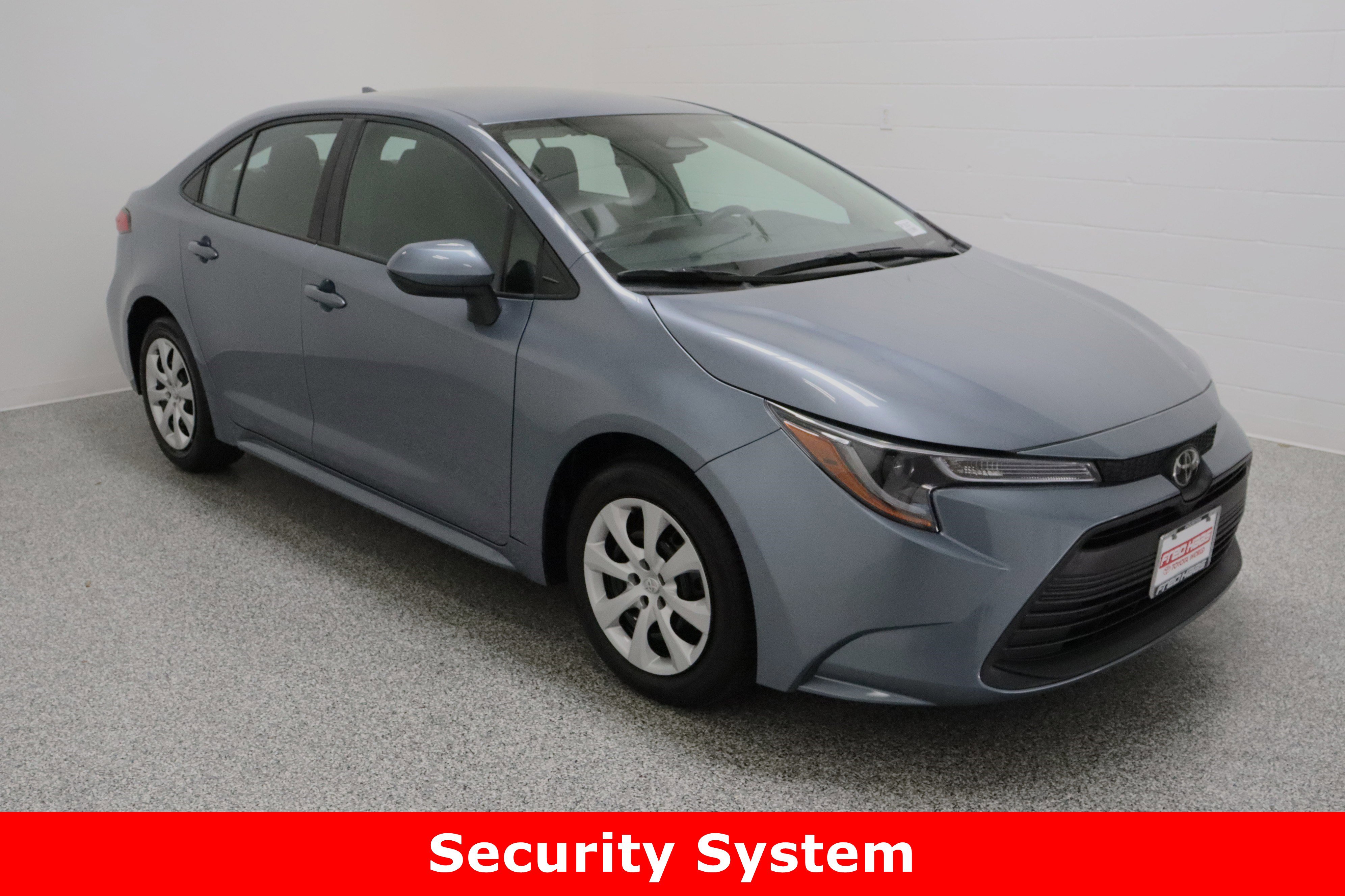 Used 2024 Toyota Corolla LE image 4