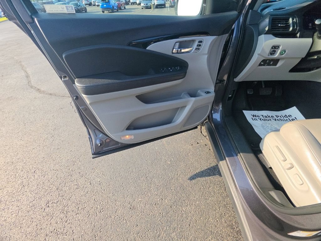 Used 2022 Honda Pilot Elite image 12