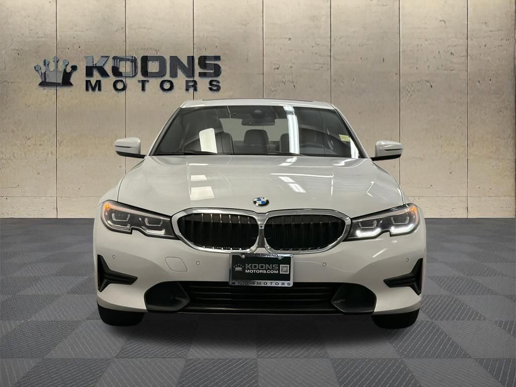 Used 2022 BMW 330i xDrive Sedan w/ Driving Assistance Package AWD/4WD image 3