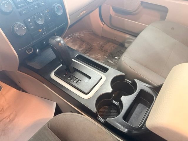 Used 2010 Ford Escape XLS FWD image 16