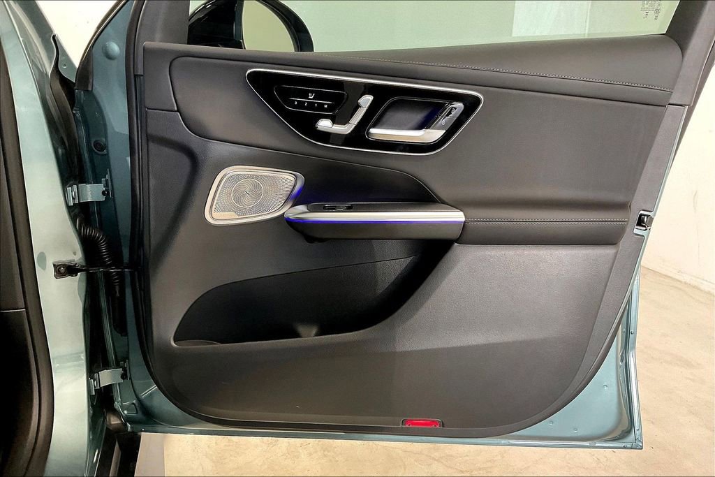 Used 2026 Mercedes-Benz GLC 300 4MATIC image 21