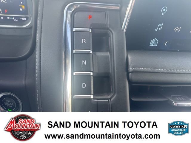 Used 2023 Chevrolet Tahoe Z71 w/ Luxury Package AWD/4WD image 22