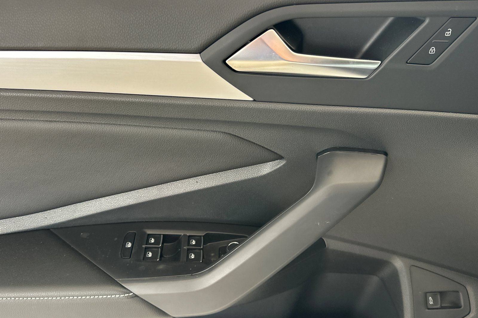 New 2026 Volkswagen Jetta Sport FWD image 11