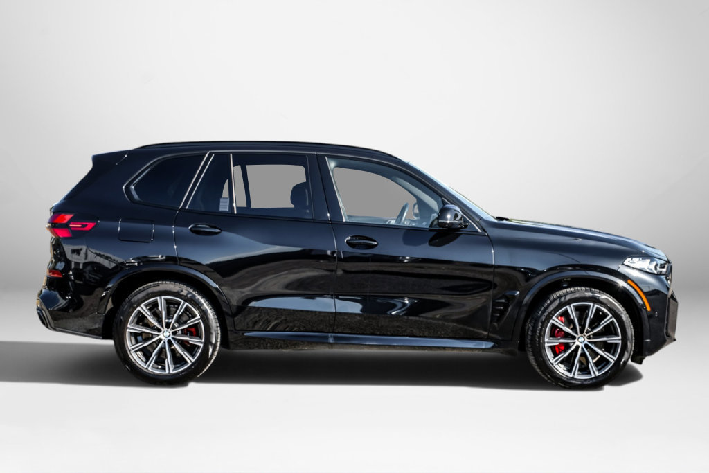 Used 2024 BMW X5 M60i AWD/4WD image 5