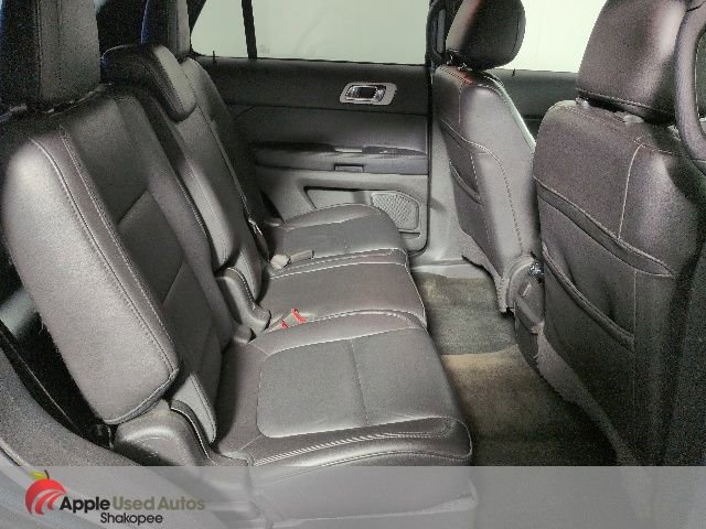 Used 2014 Ford Explorer XLT w/ Equipment Group 202A AWD/4WD image 40