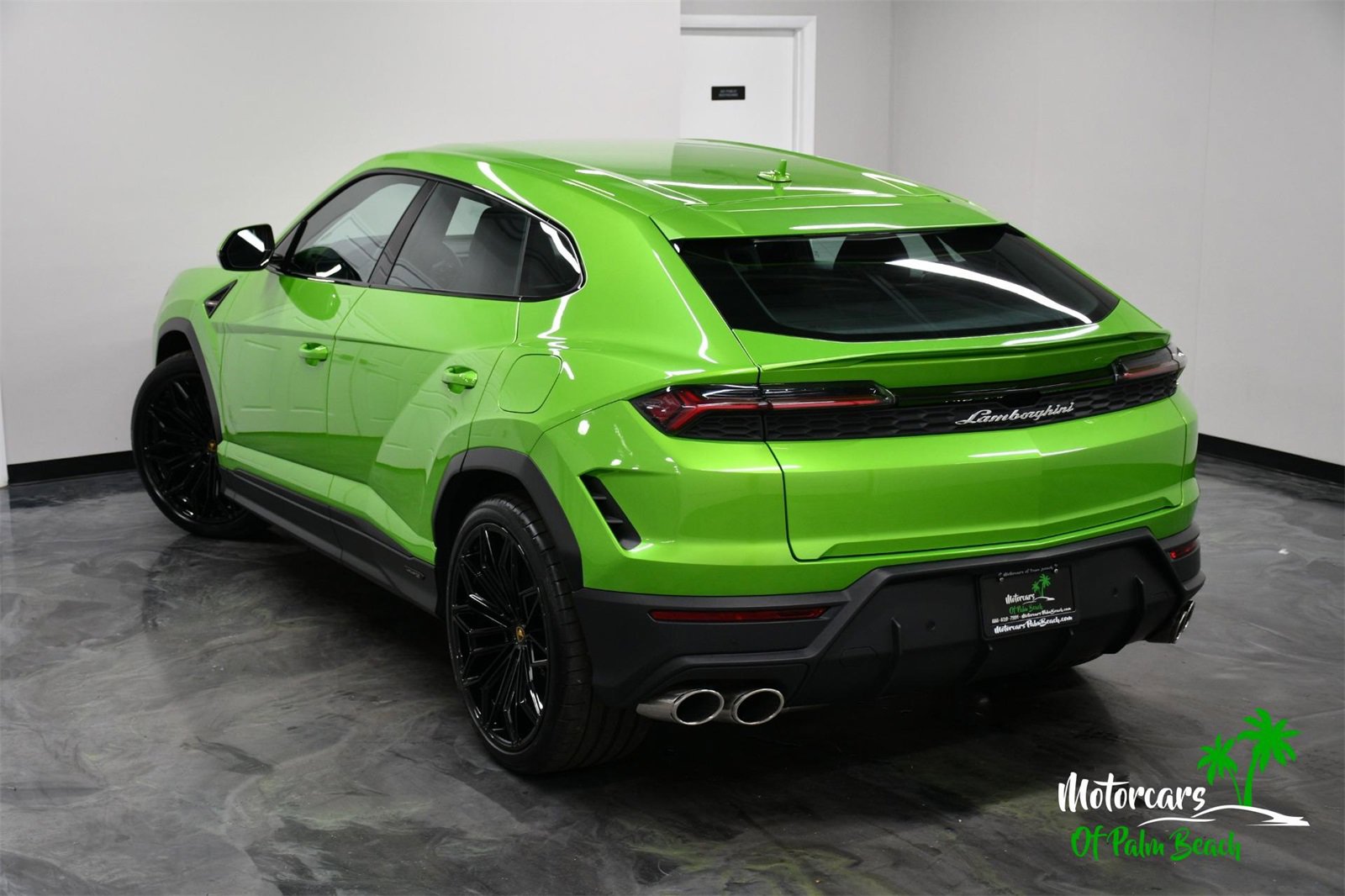 Used 2025 Lamborghini Urus SE image 6