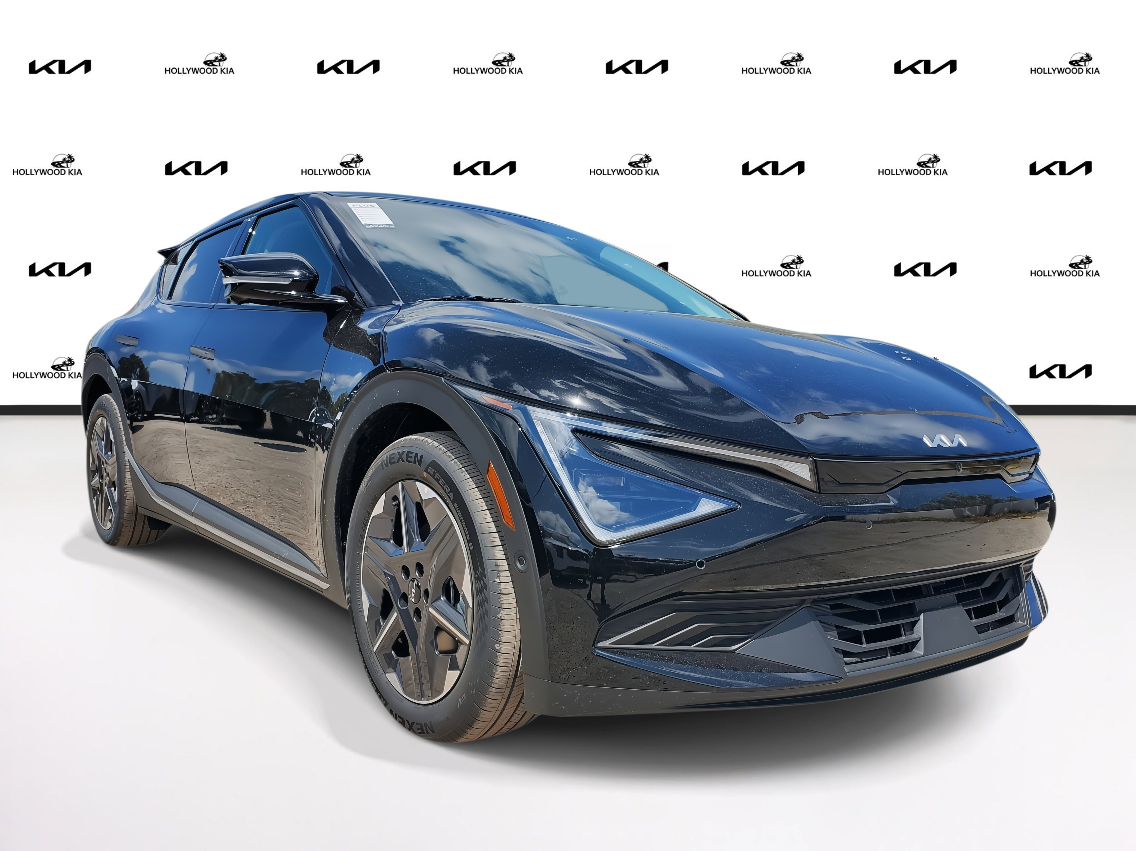 New 2025 Kia EV6 Wind