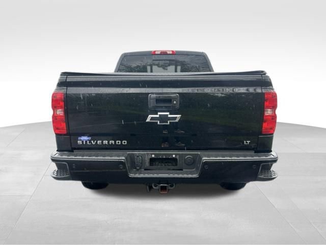 Used 2018 Chevrolet Silverado 1500 LT w/ Midnight Edition AWD/4WD image 4