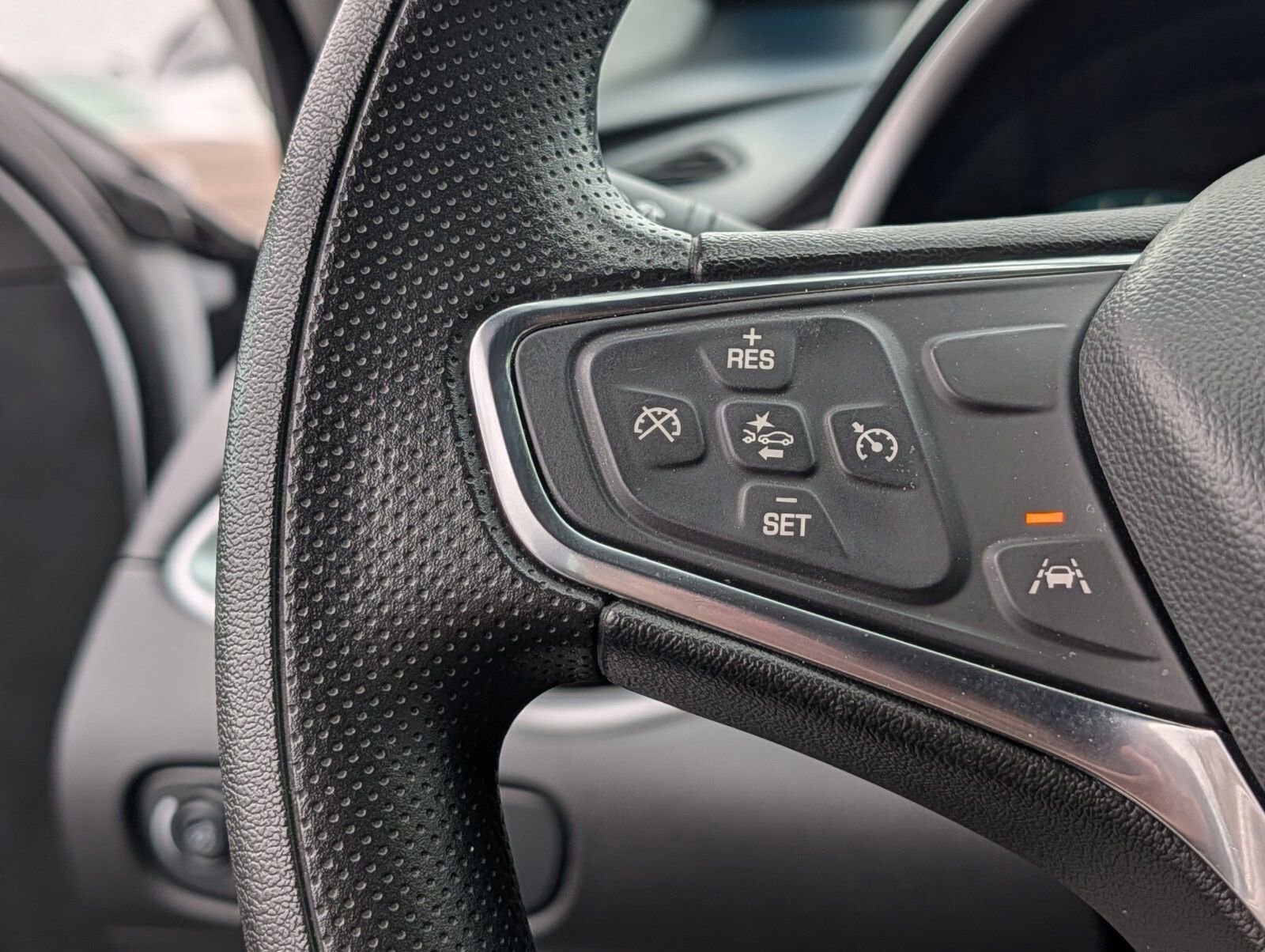 Used 2024 Chevrolet Malibu LT image 28