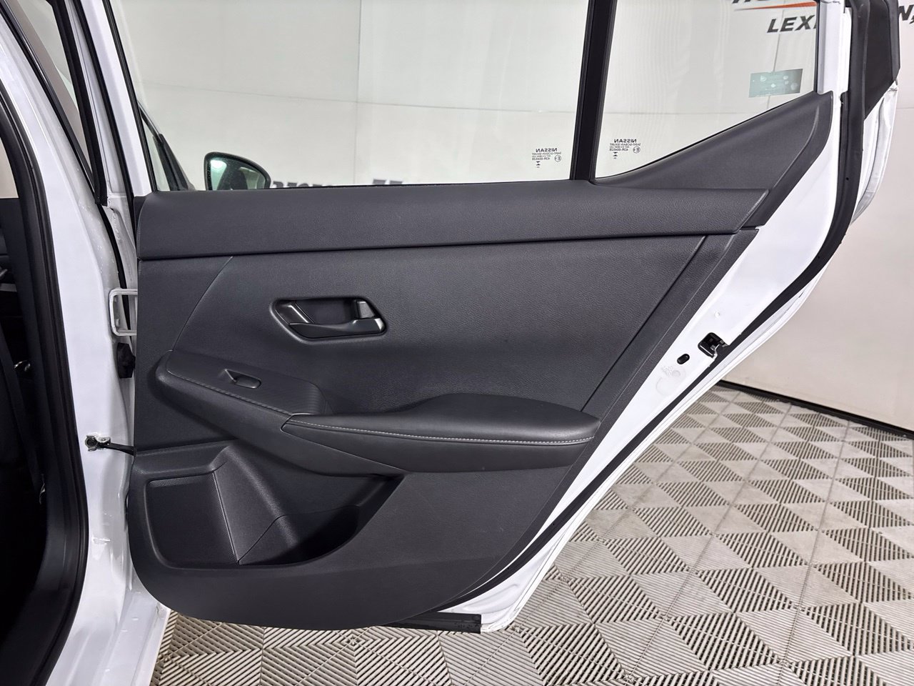 Used 2024 Nissan Sentra SV FWD image 26