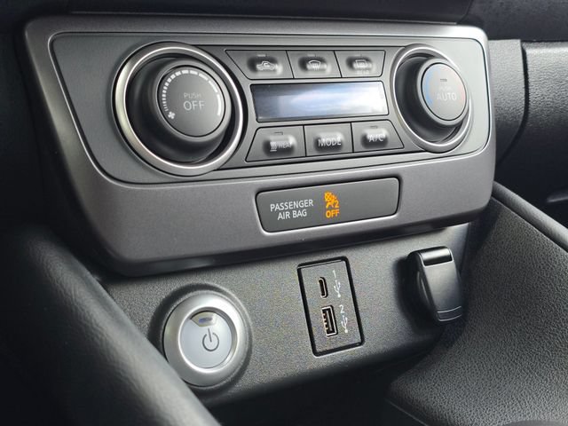 Used 2025 Nissan Leaf S FWD image 27