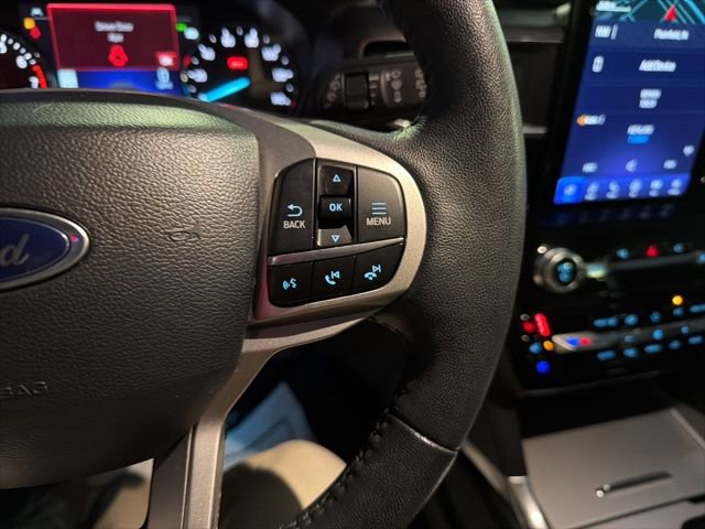 Used 2022 Ford Explorer Limited w/ Limited Technology Package image 49
