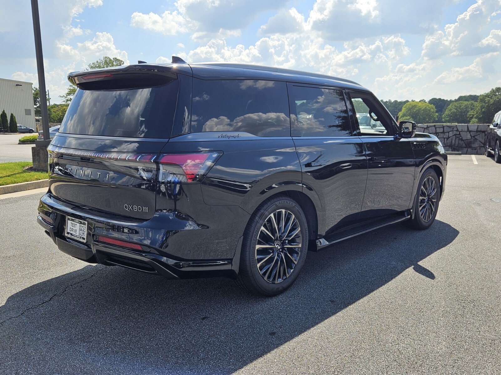 New 2027 INFINITI QX80 Autograph w/ Premium Cargo Package AWD/4WD image 6