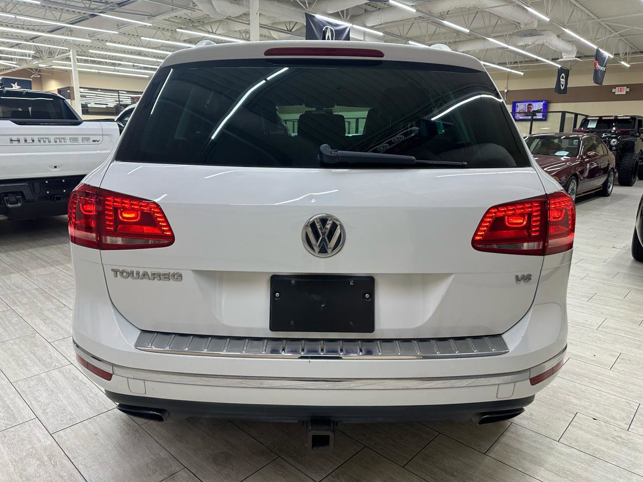Used 2015 Volkswagen Touareg Sport AWD/4WD image 8