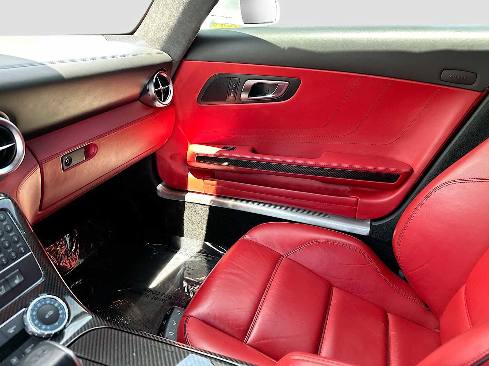 Used 2012 Mercedes-Benz SLS AMG Roadster image 23