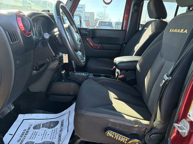 Used 2013 Jeep Wrangler Unlimited Sahara image 19
