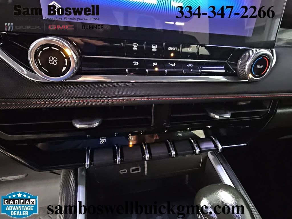 Used 2024 Chevrolet Colorado Z71 image 19