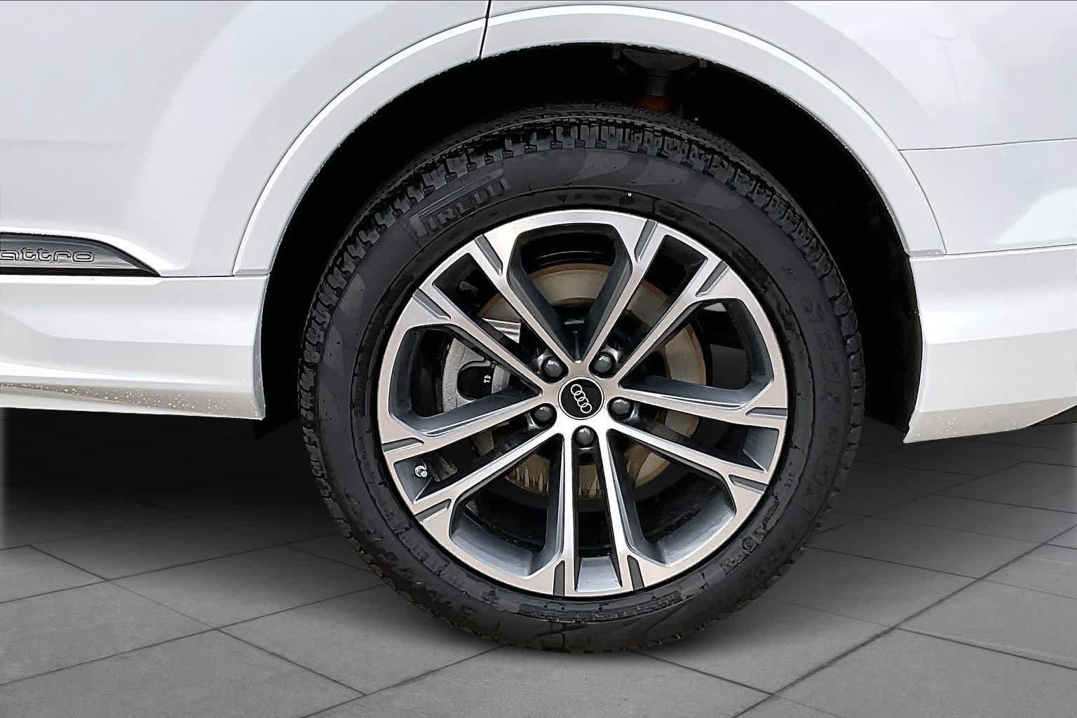 New 2026 Audi Q7 2.0T Premium AWD/4WD image 11