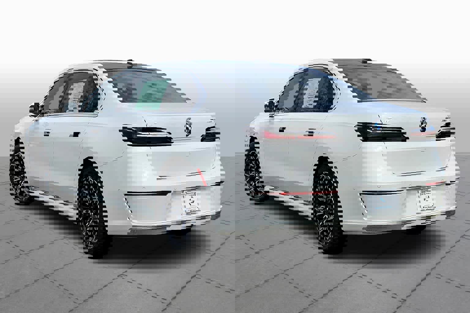 Certified 2024 BMW i7 xDrive60 w/ Premium Package 2 image 12