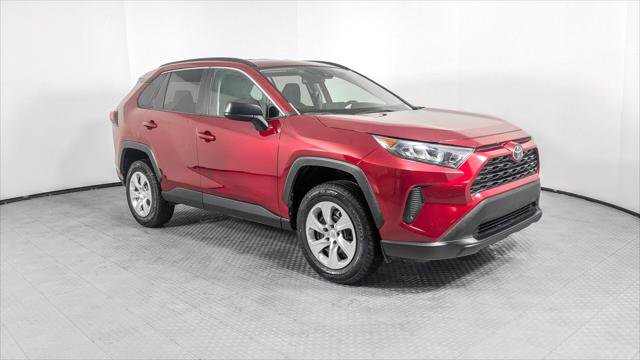 Used 2020 Toyota RAV4 LE FWD image 11