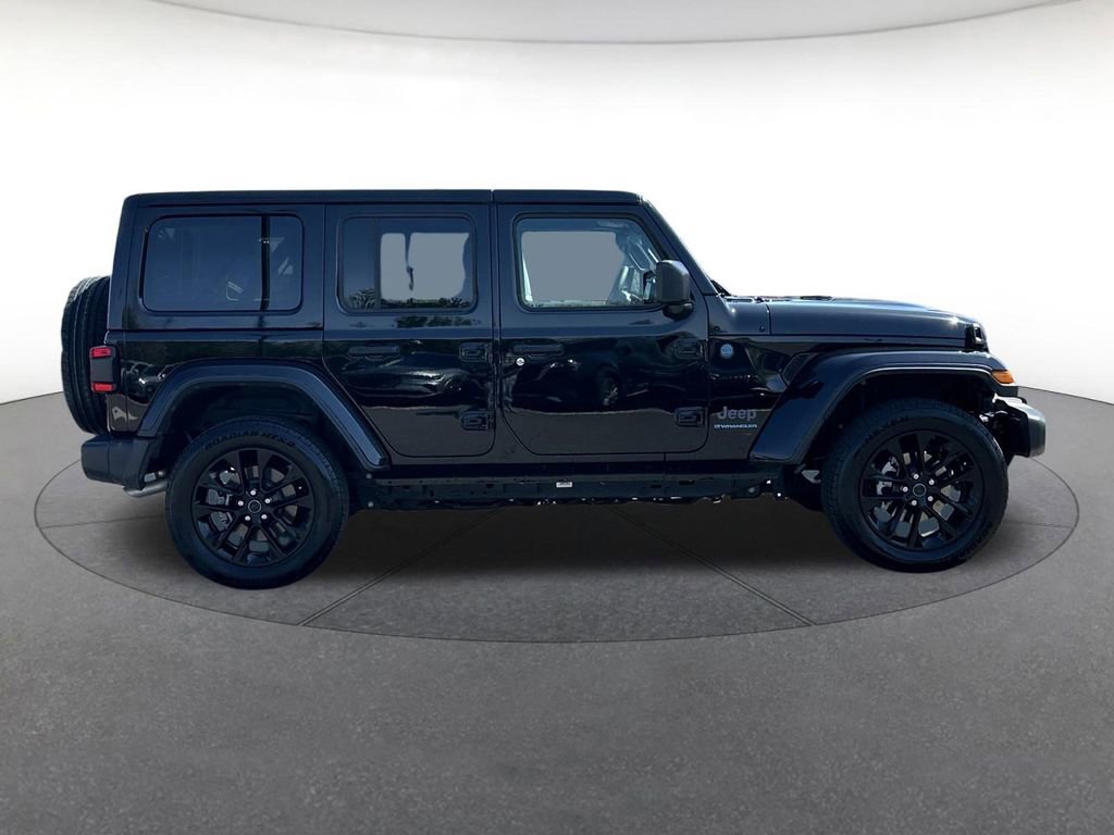 Certified 2025 Jeep Wrangler Unlimited Sahara w/ Safety Group image 7