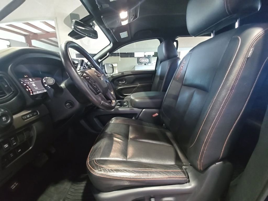 Used 2021 Nissan Titan PRO-4X w/ Pro-4x Convenience Package image 3