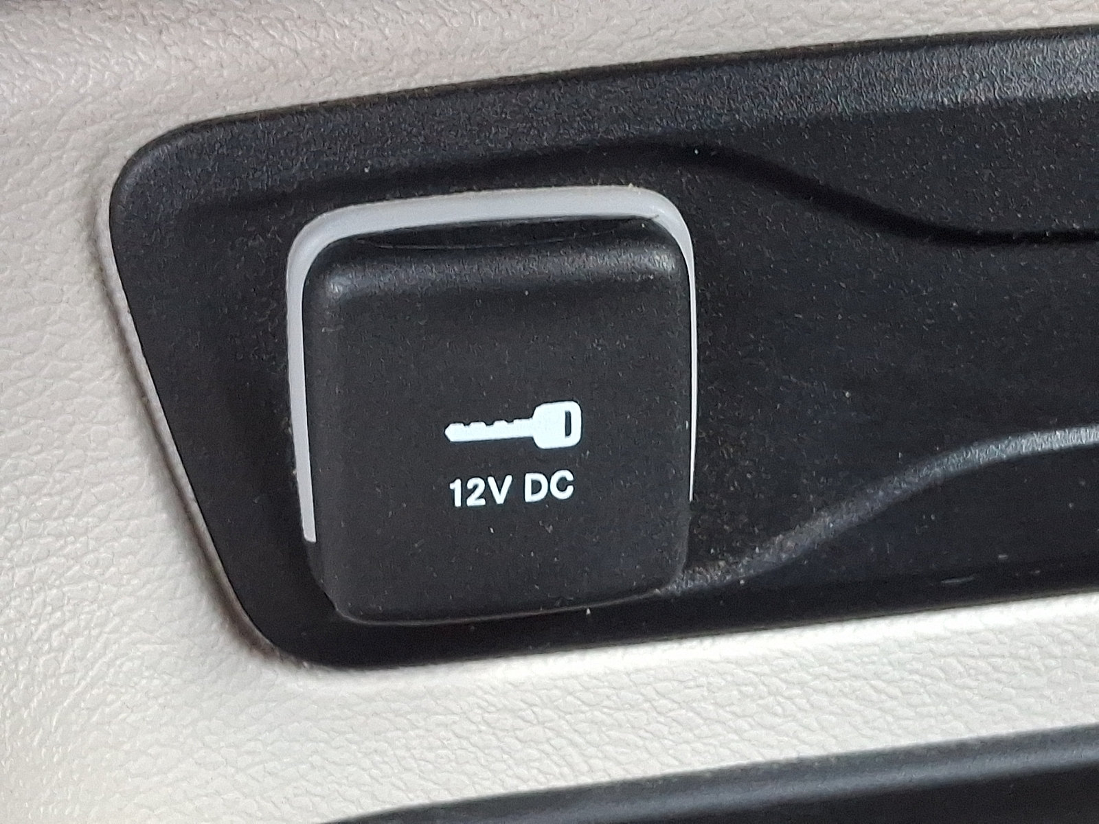 Used 2023 Chrysler Pacifica Touring-L AWD/4WD image 26