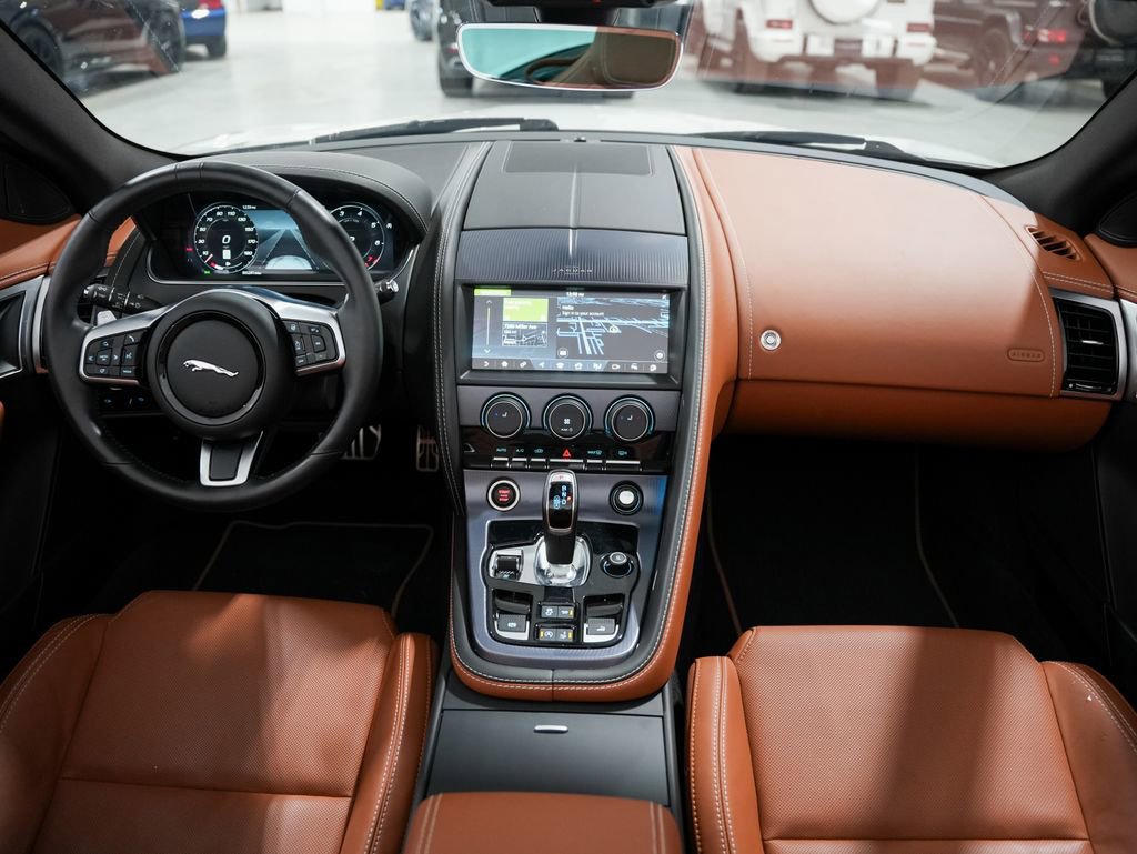 Used 2024 Jaguar F-TYPE R-Dynamic RWD image 18