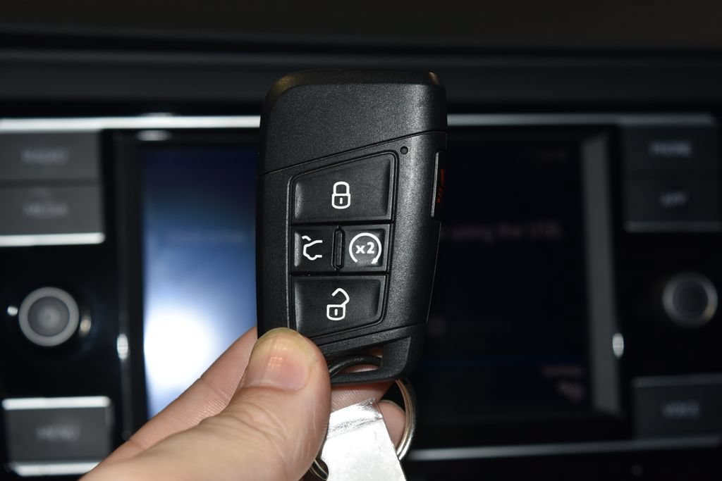 Used 2024 Volkswagen Jetta SE FWD image 18