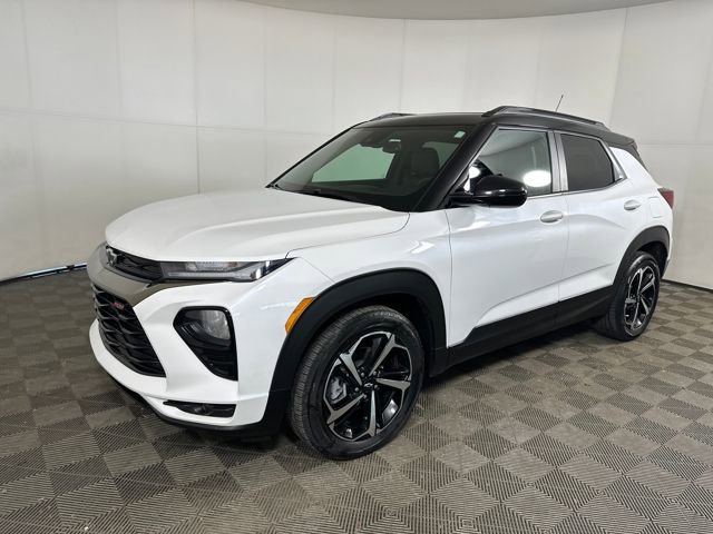 Used 2023 Chevrolet TrailBlazer RS w/ Sun and Liftgate Package image 7