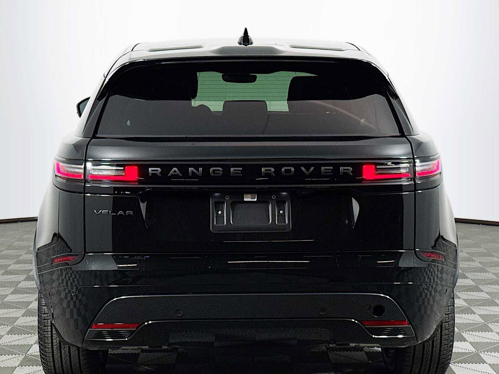 Used 2026 Land Rover Range Rover Velar Dynamic SE AWD/4WD image 6