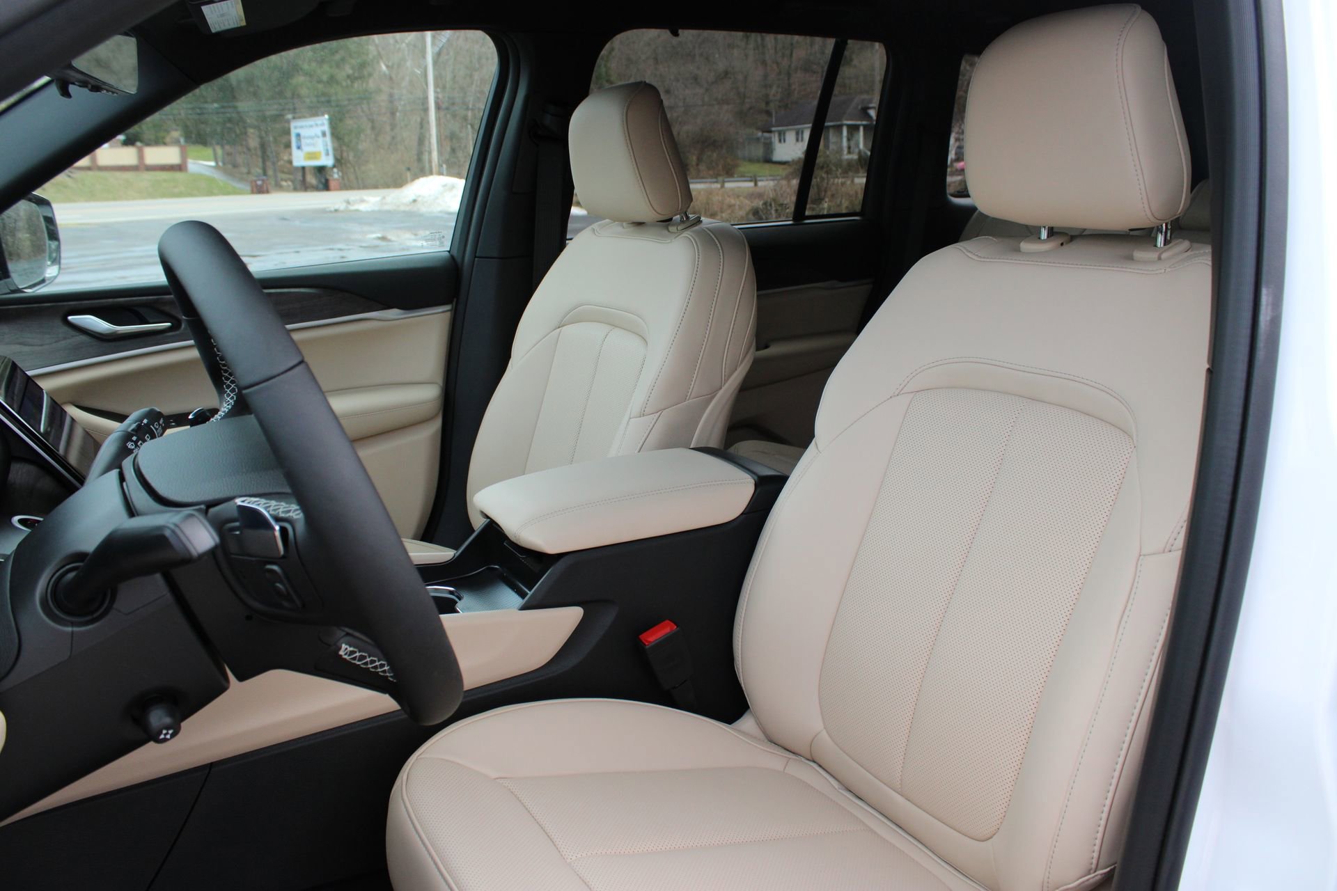 New 2025 Jeep Grand Cherokee Limited w/ Luxury Tech Group II image 12