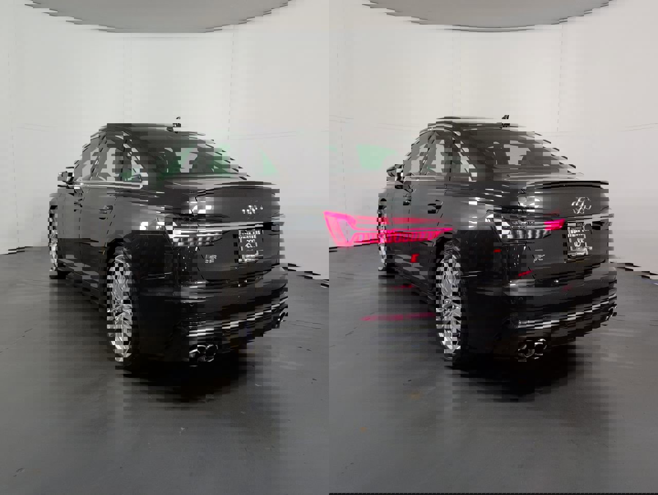 Used 2020 Audi S6 Premium Plus image 31