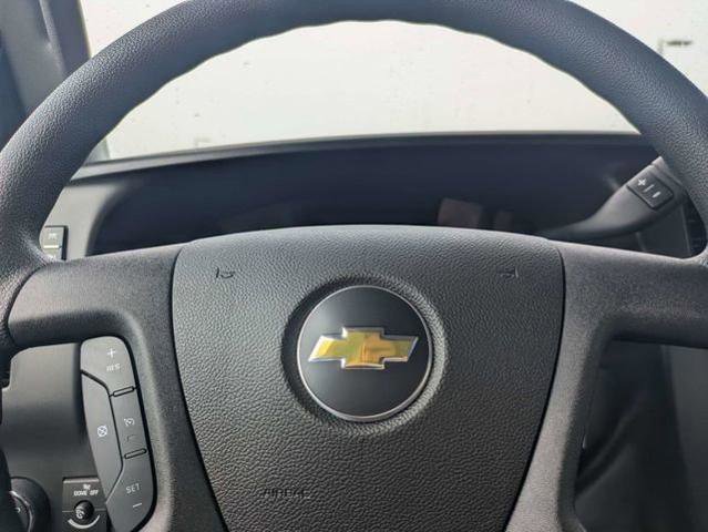 New 2026 Chevrolet Express 2500 RWD image 29