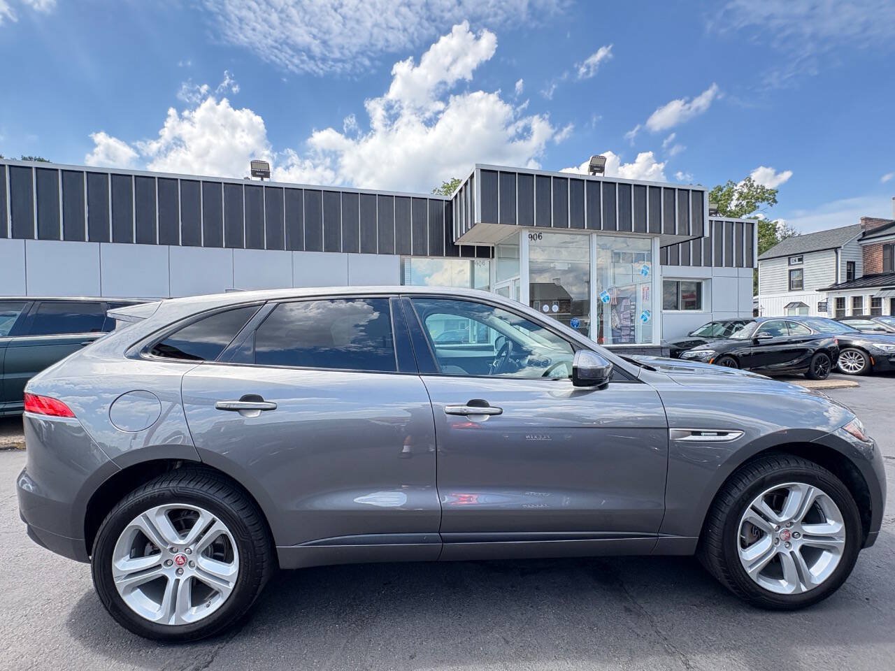 Used 2017 Jaguar F-PACE R-Sport AWD/4WD image 8