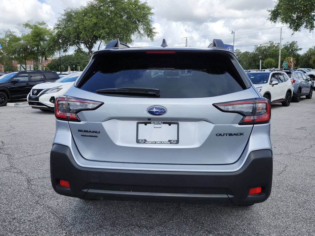 Used 2025 Subaru Outback Onyx Edition AWD/4WD image 4
