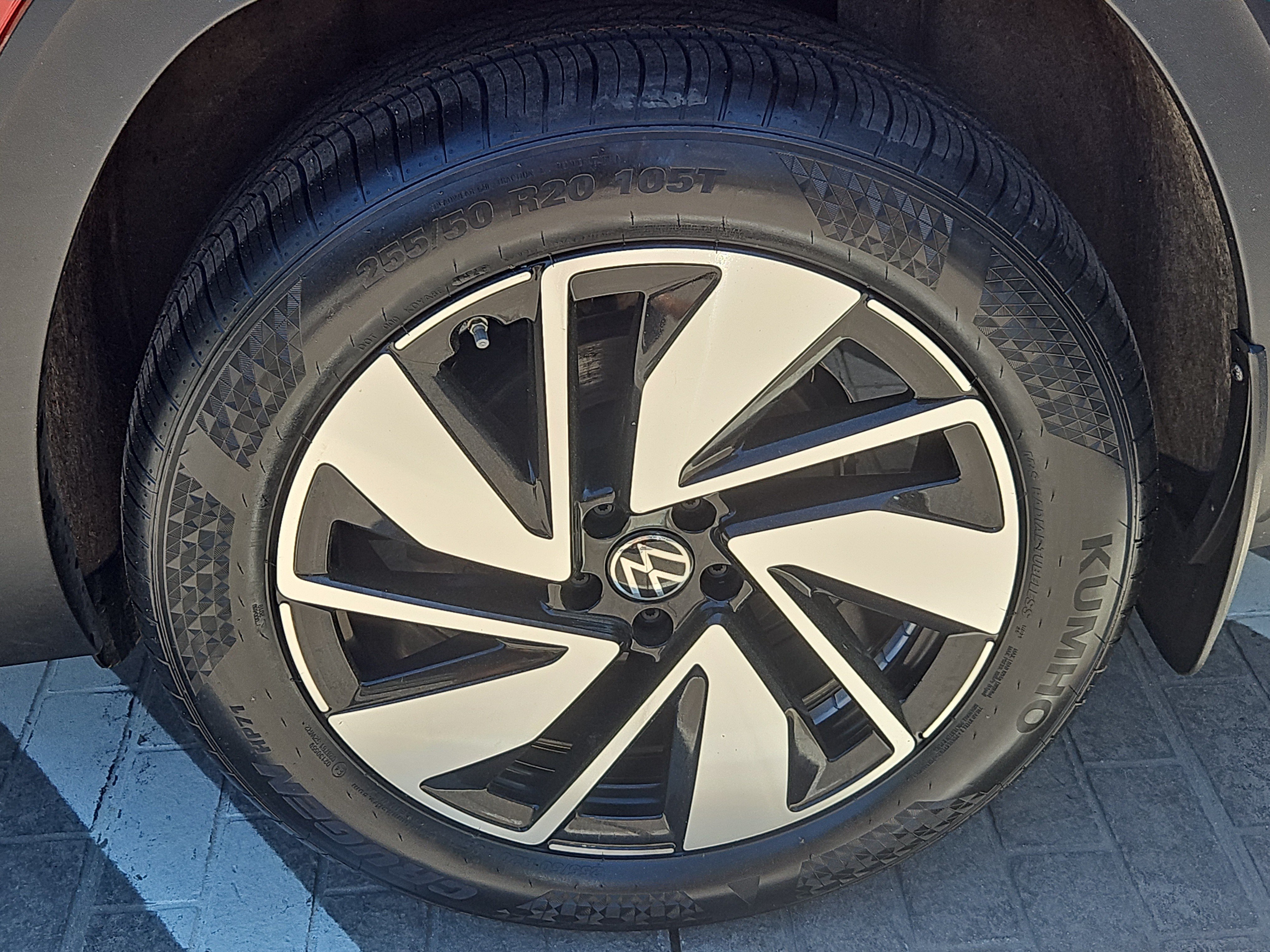 Certified 2024 Volkswagen Atlas SE w/ Panoramic Sunroof Package AWD/4WD image 30
