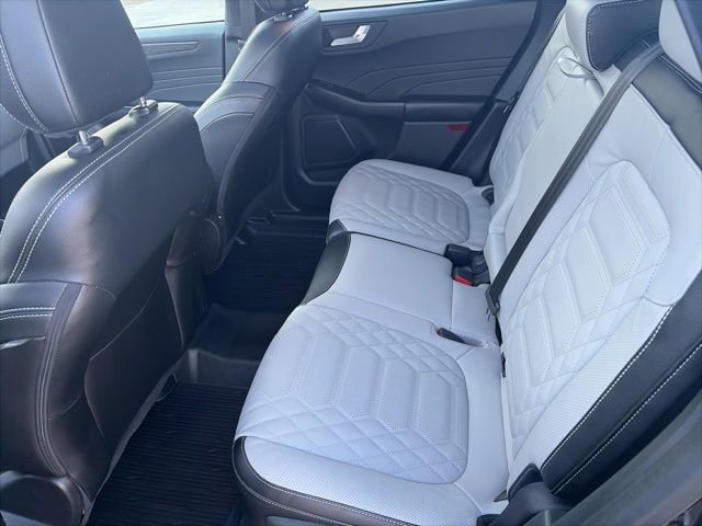 Used 2023 Ford Escape SE w/ PHEV Premium Package image 11