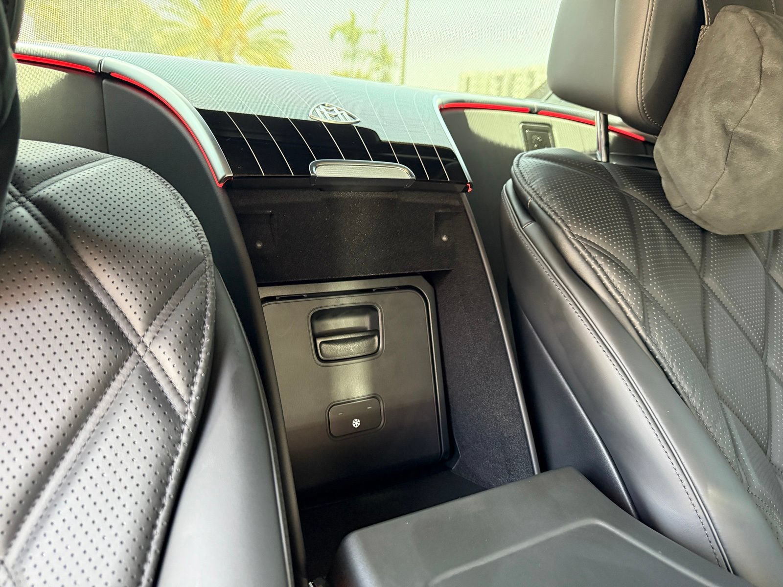 Used 2024 Mercedes-Benz Maybach S 580 4MATIC image 38