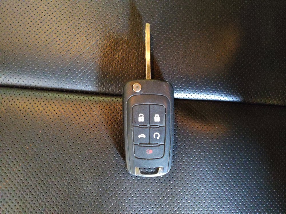 Used 2016 Chevrolet Equinox LTZ w/ Enhanced Convenience Package FWD image 32