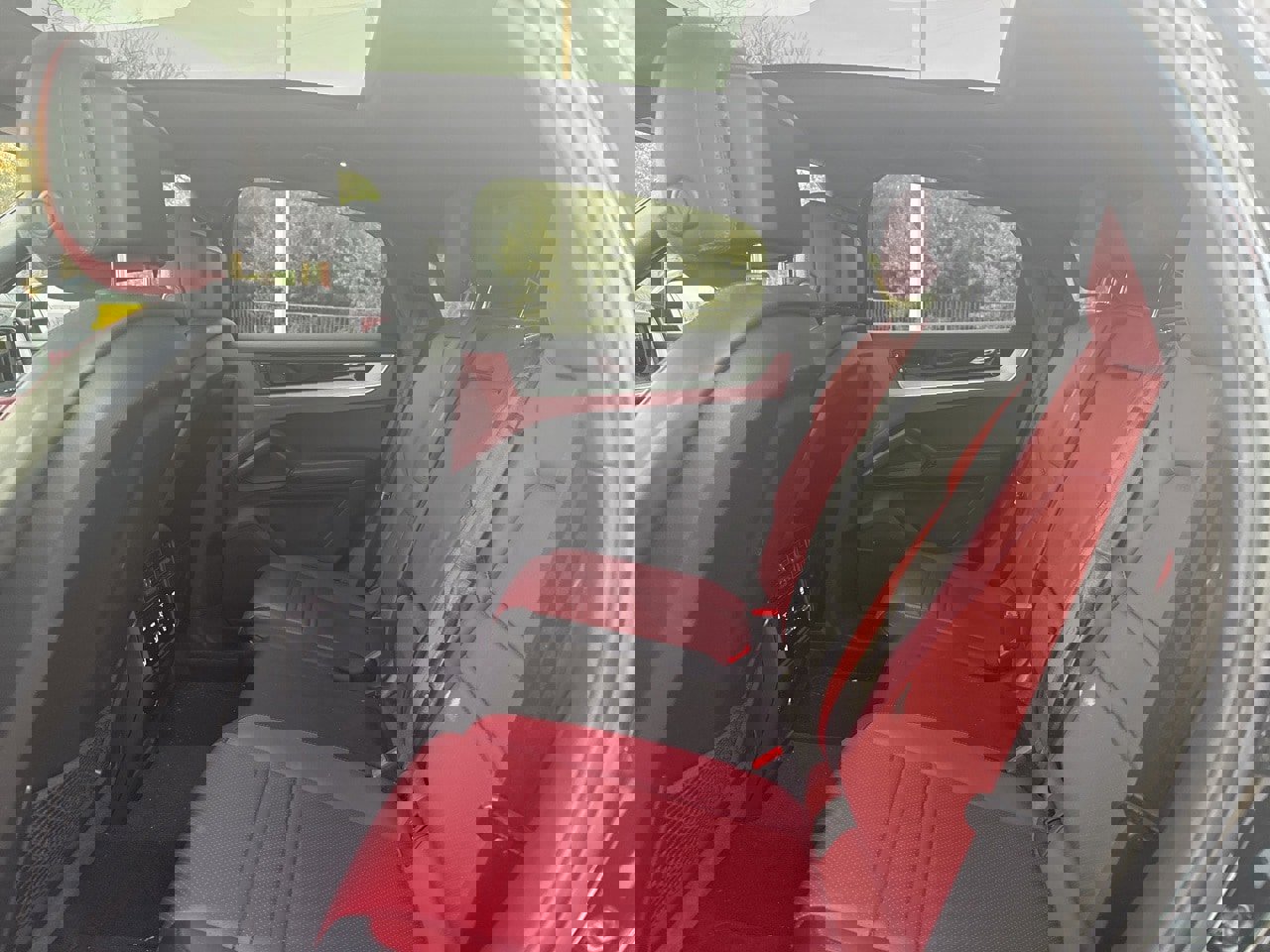 Used 2024 Porsche Cayenne Coupe image 17