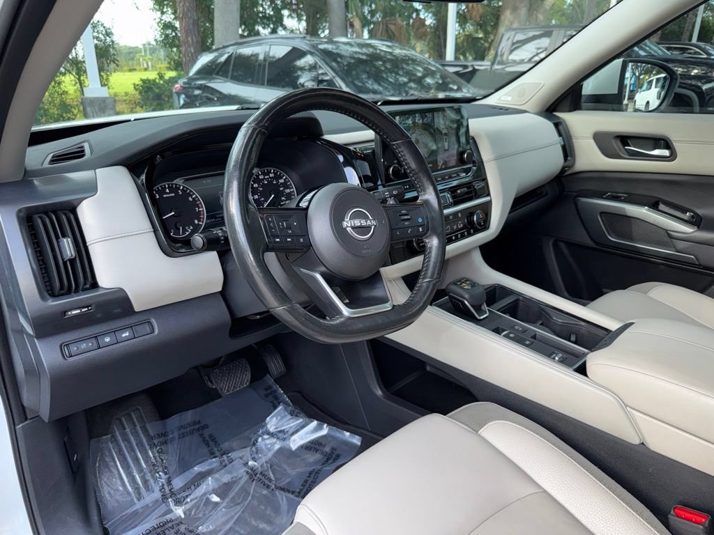Used 2023 Nissan Pathfinder SL w/ SL Premium Package FWD image 19