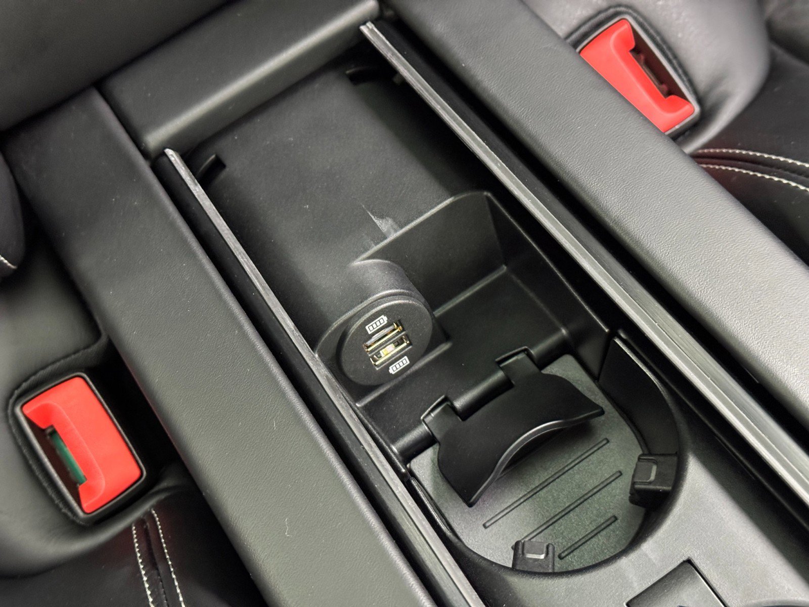 Used 2019 Porsche Panamera GTS image 36