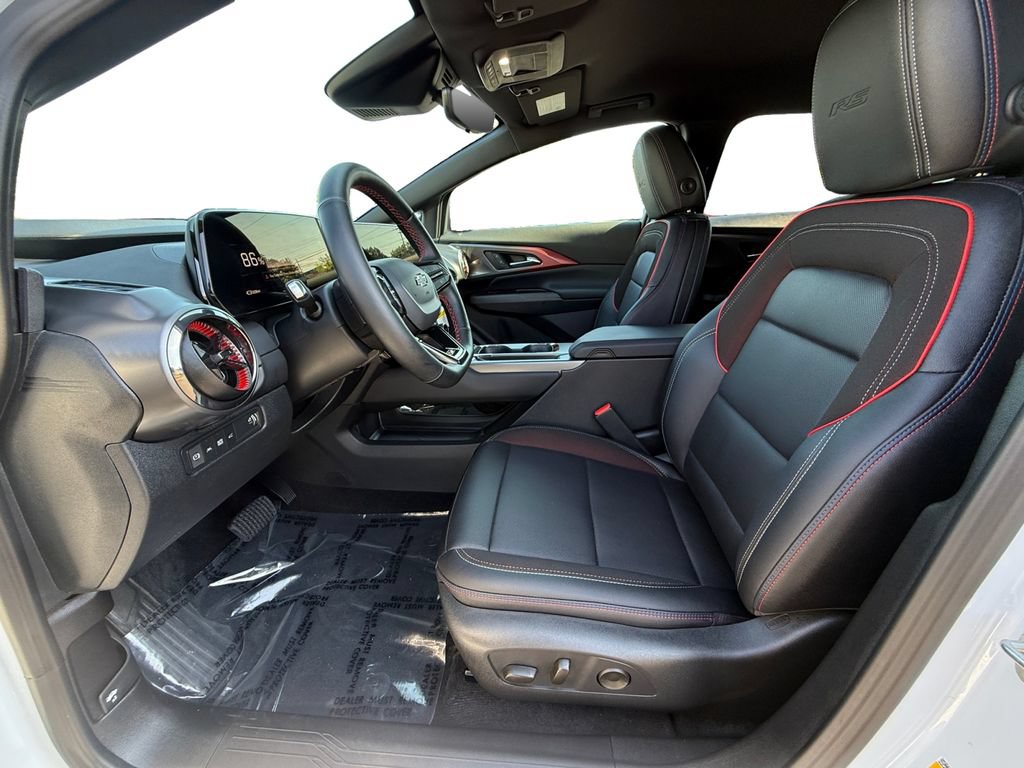 New 2026 Chevrolet Equinox EV RS w/ Convenience Package II FWD image 9