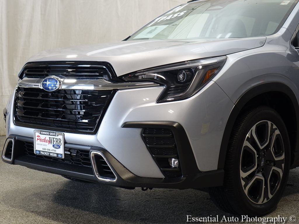 Used 2024 Subaru Ascent Touring AWD/4WD image 3