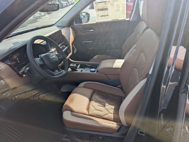 New 2026 Nissan Pathfinder Platinum AWD/4WD image 15